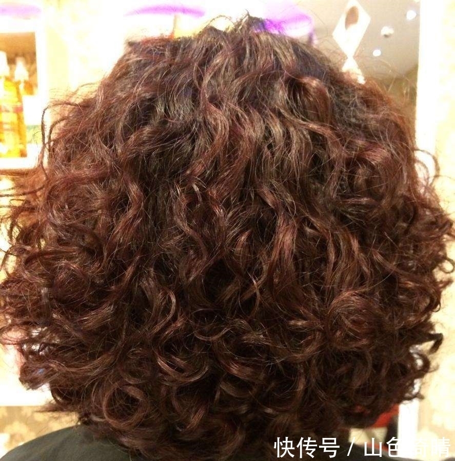 气质|不要轻易尝试这几款烫发发型了!烫不好既显老还没气质!