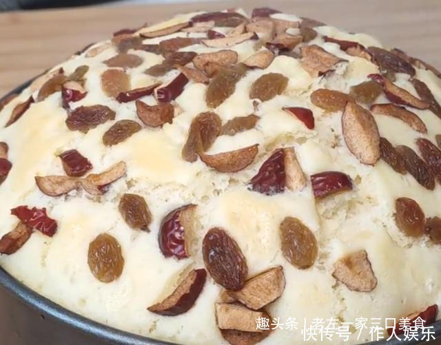 大米中加2个鸡蛋,不熬粥不煮饭,筷子一搅,出锅比面包还好吃