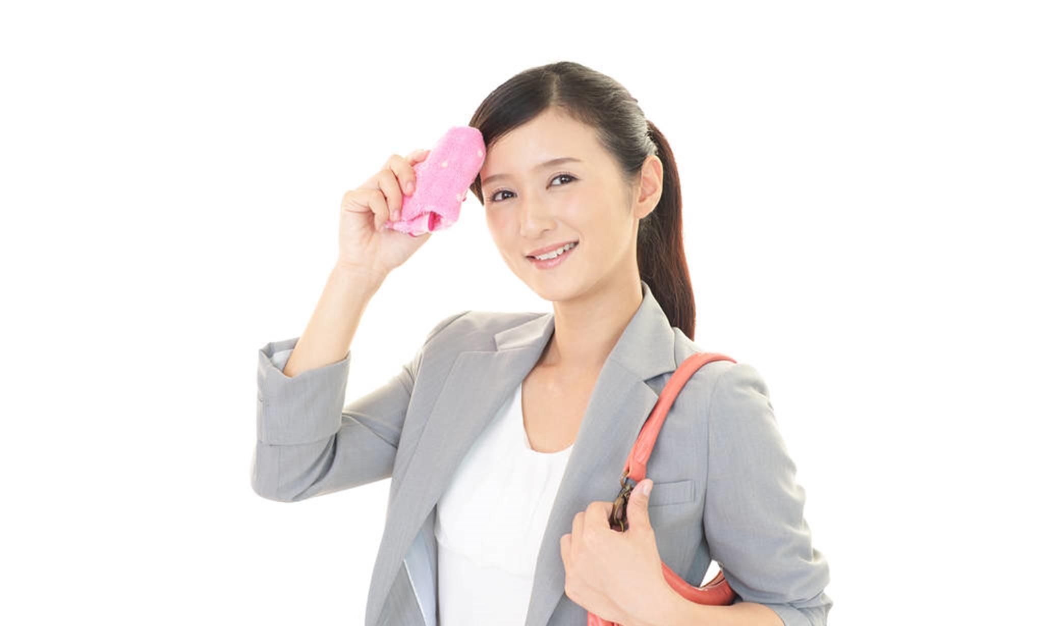 表现|女人黄体酮不足,身体一般会有5种表现常吃4物,有助补充雌激素