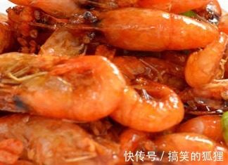 “小情人”老待见的菜,红润发亮外酥里嫩,吃着满口留鲜,真过瘾