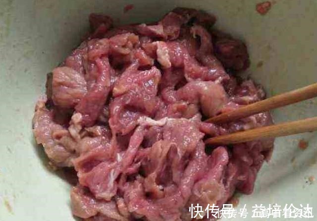 卤牛肉|炒牛肉时,掌握2个技巧,牛肉软嫩又入味,不柴不腥!