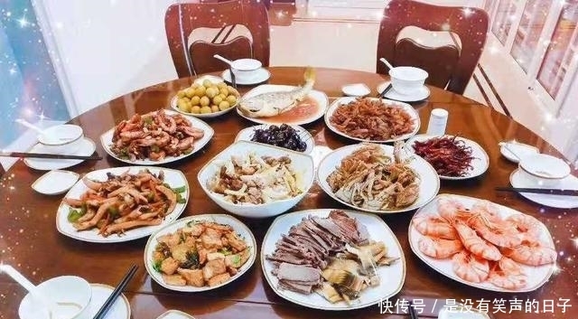 生日|8桌南北方不同城市生日宴,在朋友圈沸腾了,网友:看饿了求蹭饭