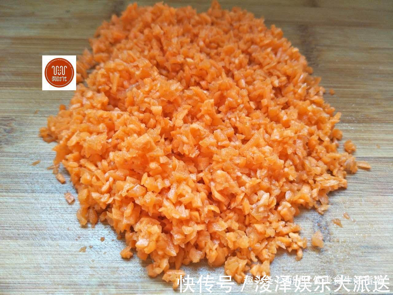 炸豆腐丸子|我炸的豆腐丸子香又嫩,怎么吃都不腻,边炸边吃,端上桌都快没了