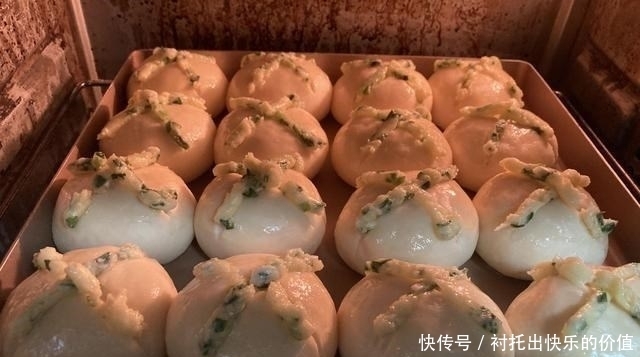 蒜香小餐包|早餐别老吃包子油条,试试这个,松软可口,连吃五个才过瘾
