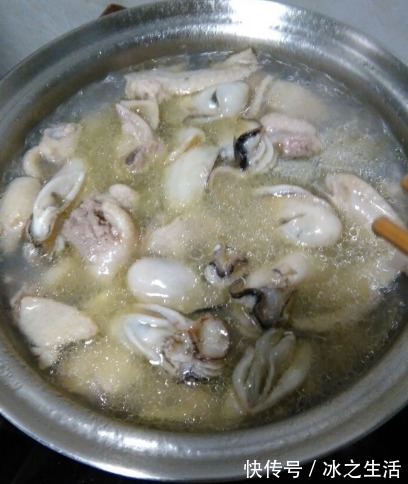 生蚝|这个海鲜被称为“海中牛奶”，女性多吃气色好，碰到它记得多买点