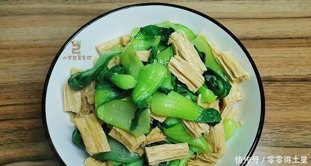 绿叶菜|蔬菜中的“钙王”,天热要多吃,先焯后炒,低脂爽口,营养好吸收!