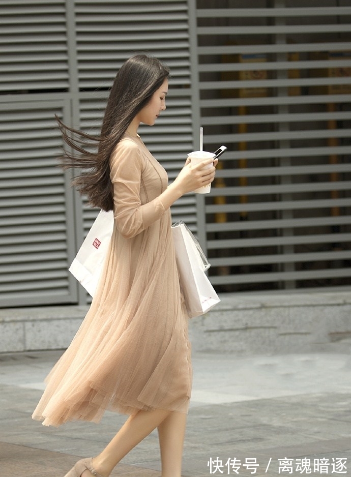 搭配 学习时尚达人的清爽搭配,让你穿衣不再迷茫,还能引领时髦新风尚