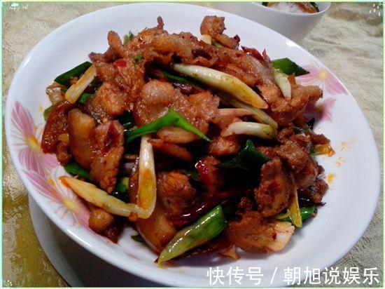 精选美食推荐茶香鸡翅,酥炸藕盒,虾皮拌秋葵的做法