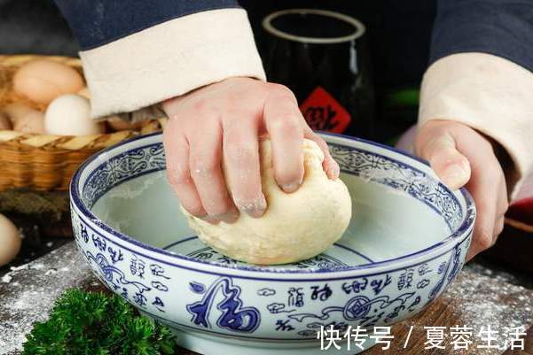 碱面|手擀面为何一煮就断？教你2个小窍门，面条劲道爽滑，不容易断