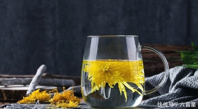 李时珍|李时珍记载:菊花加这泡水,没事喝几口,赶跑便秘,皮肤变白