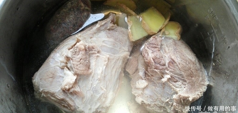 卤牛肉“最忌讳”这两种调料,加了等同于毁牛肉,很多人都不懂