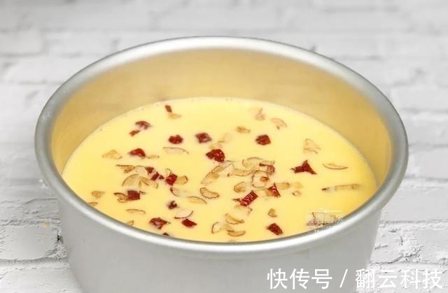 搅一搅，蒸一蒸，不用打发不用烤，火遍全网的懒人蛋糕就这么简单！