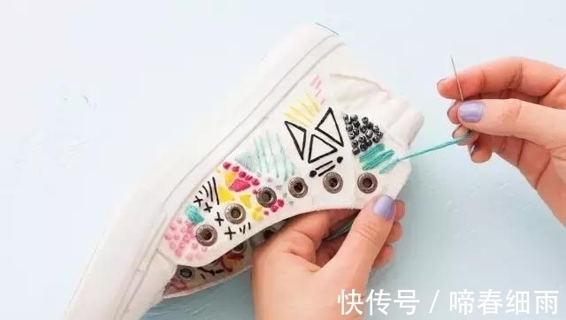 diy 小白鞋穿腻了?试下刺绣后的小白鞋,一样穿出“花”样!附教程