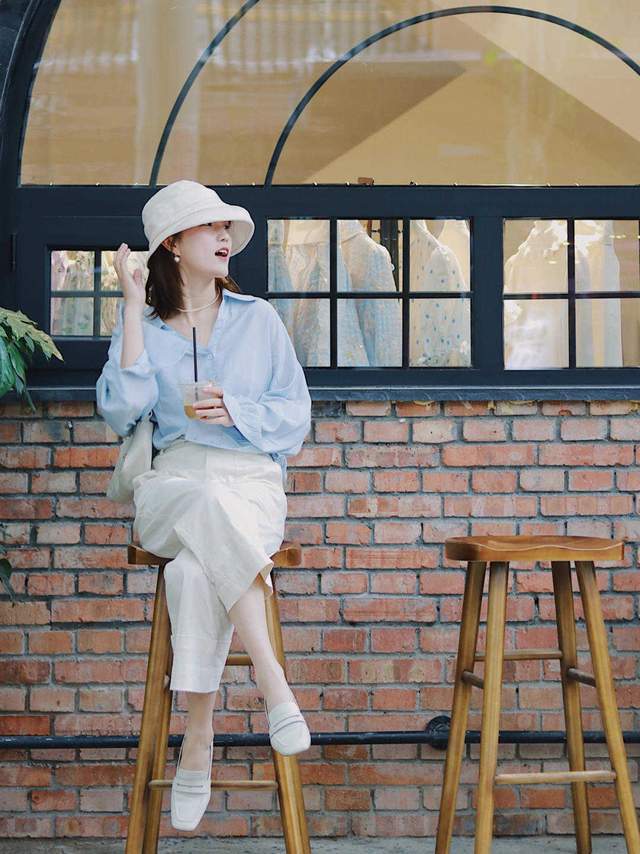 针织衫|被秋天的“阔腿裤”美到!不光很流行,搭配起来简单还很好看