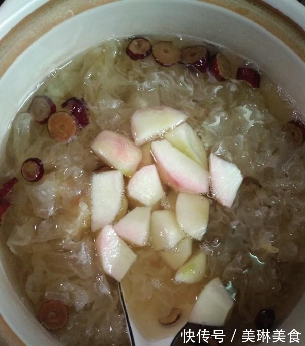 皱纹|这是天然冷冻剂,李阿姨五十岁没斑没皱纹,就是因为经常吃它