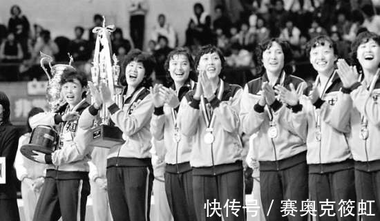 被子|80年代中国老照片:第一张是中国人的骄傲,最后一张勾起儿时回
