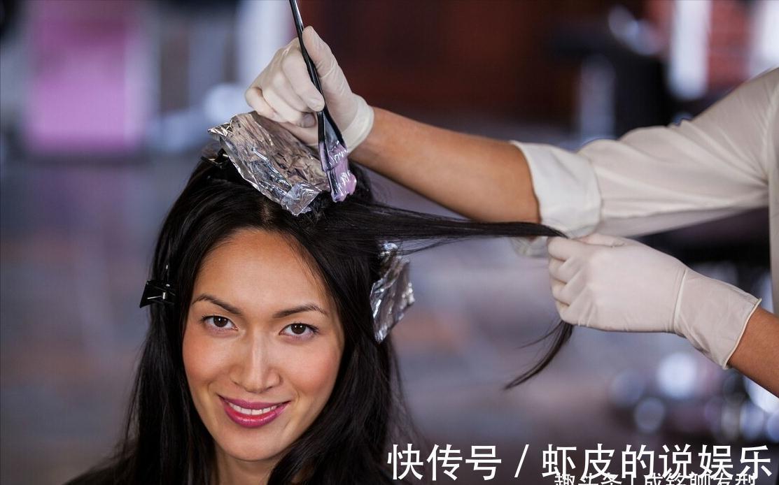 色素 染发不满意最好别洗掉,发质干枯又显焦黄,三种补救重获漂亮发色