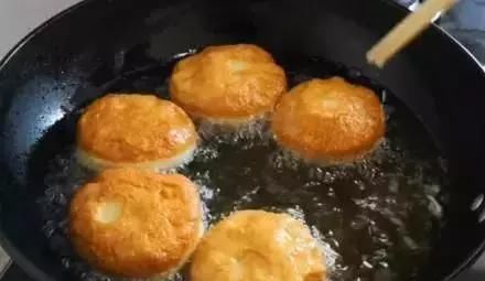 制作|一碗面粉，四个鸡蛋，零添加不用烤箱，就能制作出美食