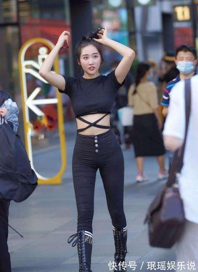 搭配 打底裤带来甜美气息,经典不过时,美感更突出