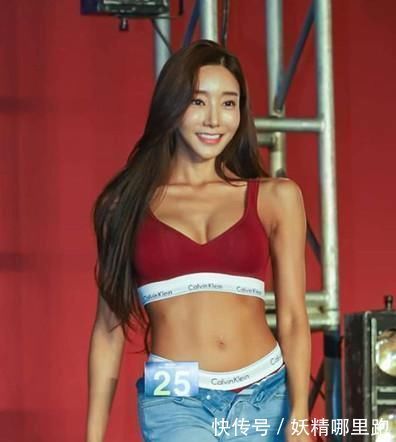 体育学院|体育学院的健身小姐姐,健身装穿出时尚感,好身材真的很撑衣服
