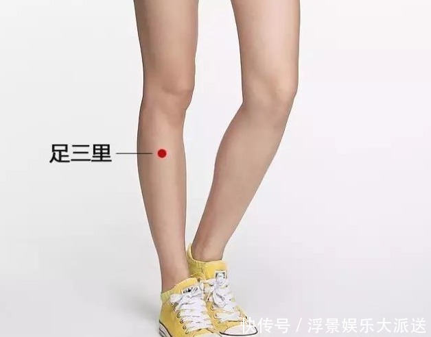 湿热|湿气重的人,脸上会发出3个信号,去除湿气,做三事、按四穴