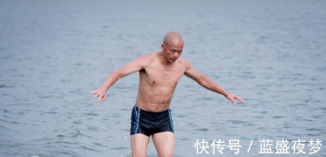 达摩祖师|2015年,南派少林武僧表演“水上漂”轻功,自称“已达最高境界”!