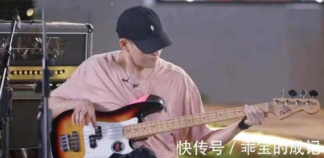 《哥哥》加更：手绘海报脑洞大，黄贯中即兴创作，赵文卓出表情包