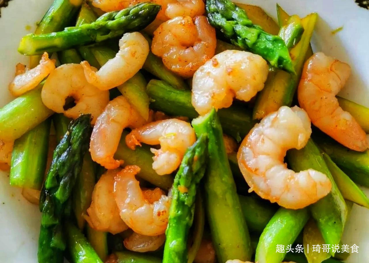 西葫芦|4月宁可不吃肉，也要吃这“4菜2果1豆”，应季而食身体倍儿棒