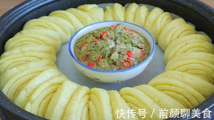 豆瓣酱|玉米面最好吃的做法,一层比一层香,连吃3天都没吃够,营养解馋