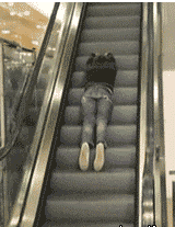 |搞笑GIF:虽然知道笑别人不好 但我实在是没忍住