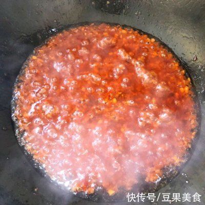 黄豆酱|老妈做的自制酱香饼，怎么吃都不腻
