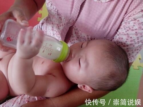 辅食|如果孩子突然不停的要吃奶、睡觉老醒、手脚乱动家长要注意了!