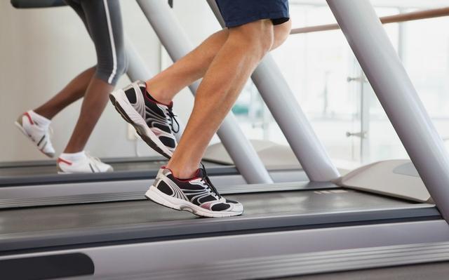 跑步|高血脂通过跑步能降下来吗要跑多久才可以本文讲出实情