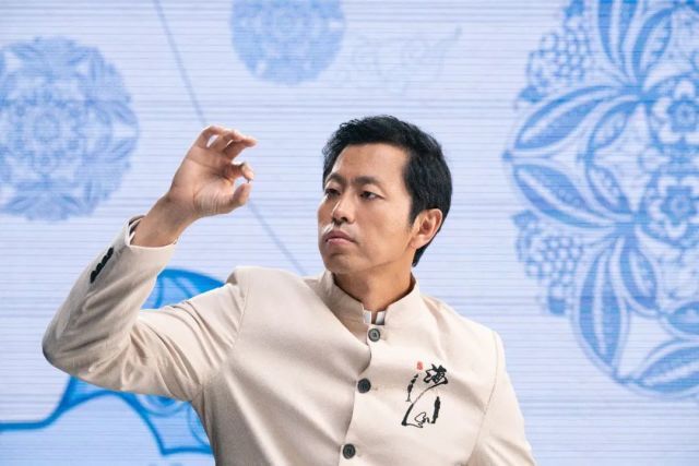 再现“水哥”名场面！鬼才之眼PK毫米级微雕，极客版最强大脑来了