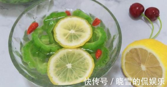 好吃|天热，苦瓜跟它是绝配，教你这样做，酸甜爽口又开胃，好吃不腻！