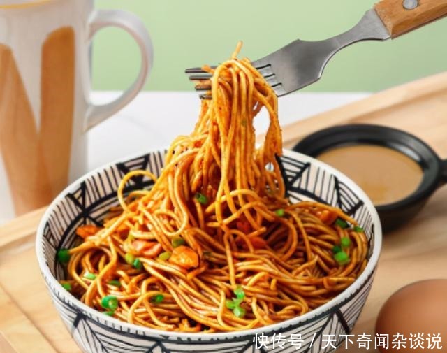  该准备宅家囤货的零食了，这5种推荐买齐，应有尽有不用担心