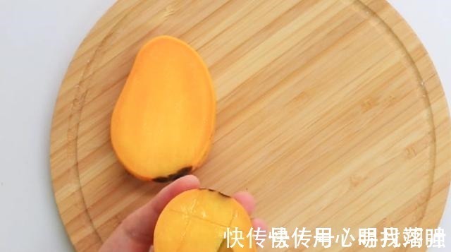 美食|分享芒果的美味新吃法，香甜软糯，营养又解馋，大人小孩都爱吃！