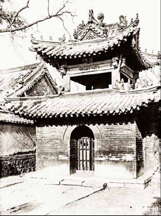 西洋镜：五脊六兽$京华物语丨从俗语中的“五脊六兽”到中国的屋顶文化