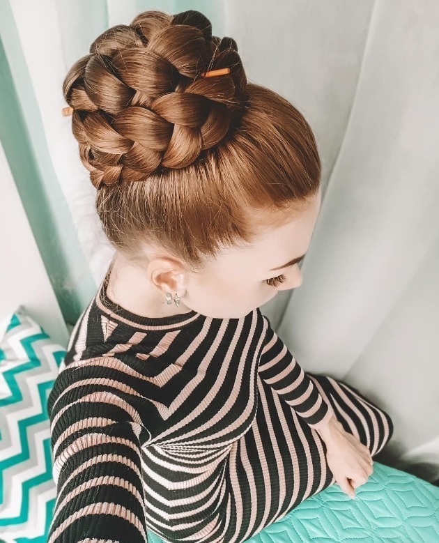 长发公主|现实版长发公主:17年没剪过头发,头发长达1.72米