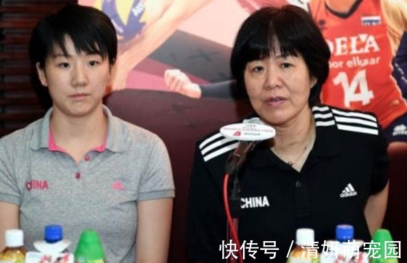 二传教练|郎平改口风有望续约!助教安家杰恐被一人取代,女排设置二传教练