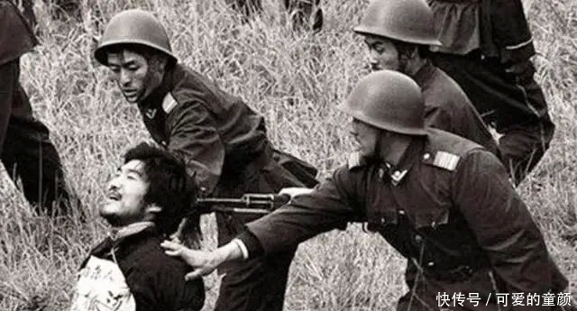 老照片|80年代严打期间老照片流出,从公开审判,游街,再到枪决