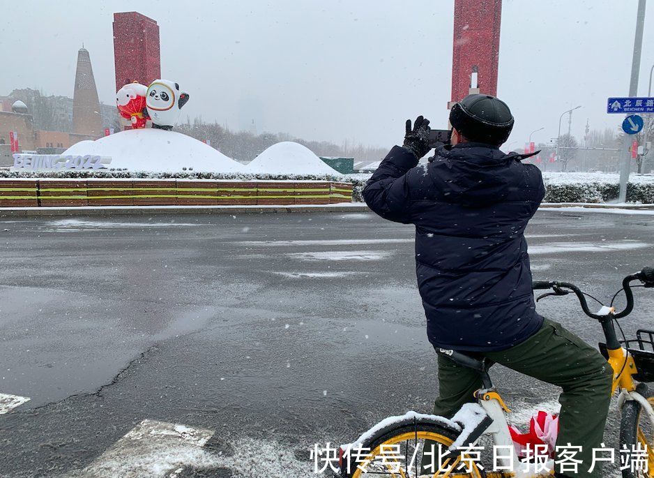 雪容融|踏雪寻墩，这些街头景观小品有“冰墩墩”