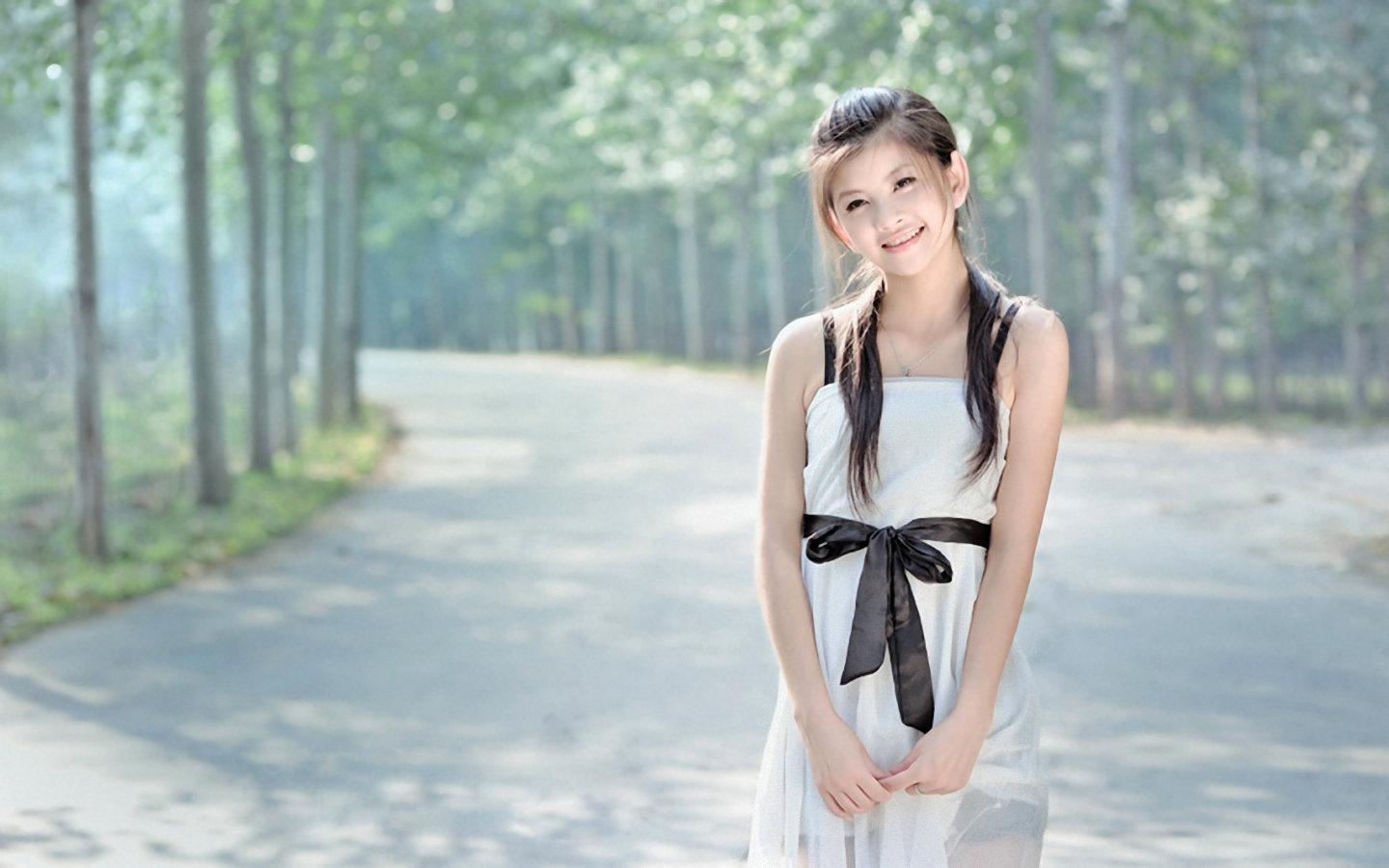 去年的防晒今年还能用吗?防晒霜开封后多久之内要用完?