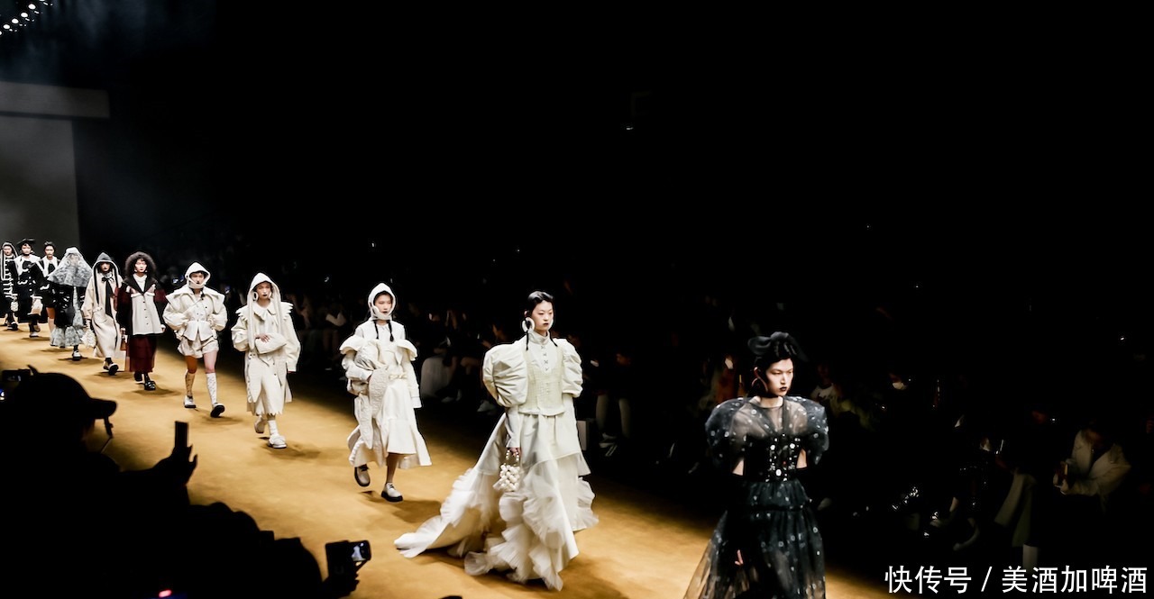 快时代|SELAH 2021秋冬新品发布,在快时代里专注做“慢时尚”