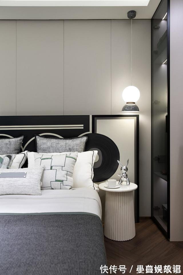 书房|这对夫妻晒出146㎡之家,一点都不豪华的“中式”,却被深深迷住