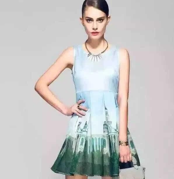 自闭症|一个自闭症儿童的画作,印到了世界超模的裙子上,成中国的毕加索