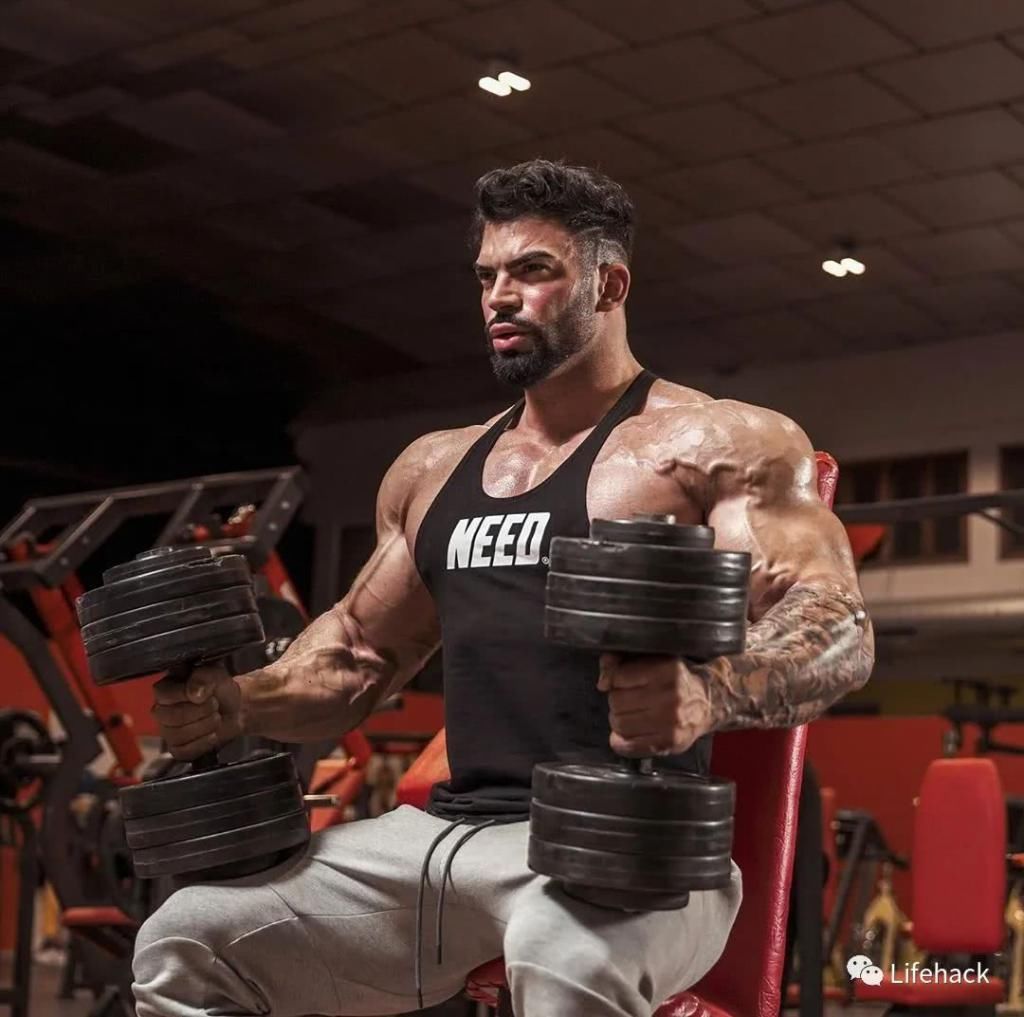 st一张裸照征服全世界这个男人的肉体简直逆天了