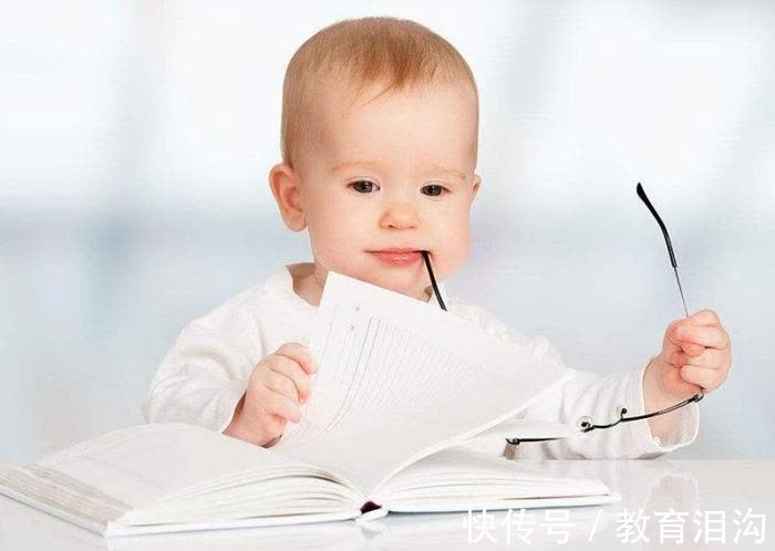 小宝宝|14个月宝宝有这几种表现，家长偷着乐吧，说明孩子语言发育好！