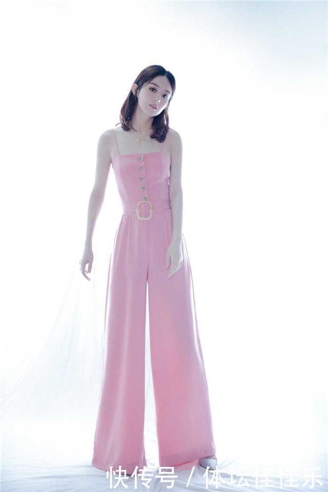 背带裤已经过时了!今夏开始流行的是“初恋裤”,青春时尚又百搭