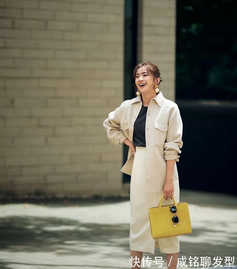 穿搭|四十岁的女人如何时髦过冬?这些搭配给你灵感,精致优雅又有气质